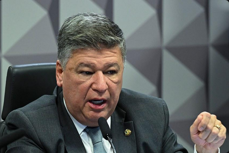 Viana defende ajustes na nova escala de trabalho